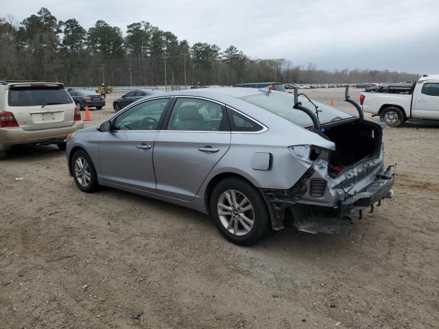 5NPE24AF0HH439918 - 2017 HYUNDAI SONATA SE SILVER photo 2