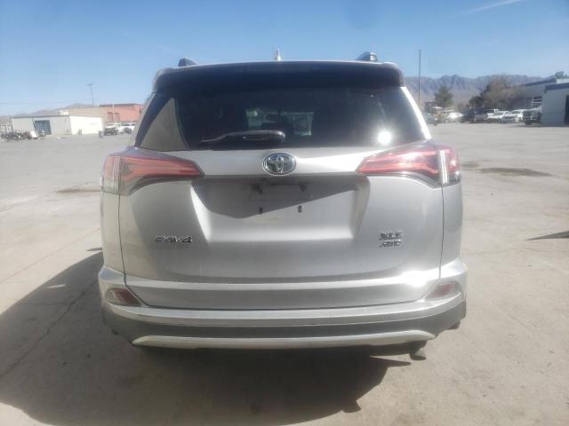 2T3RFREVXGW437704 - 2016 TOYOTA RAV4 XLE SILVER photo 6