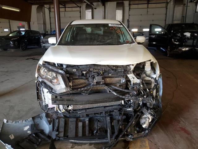 5N1AT2MV3JC791701 - 2018 NISSAN ROGUE S WHITE photo 5