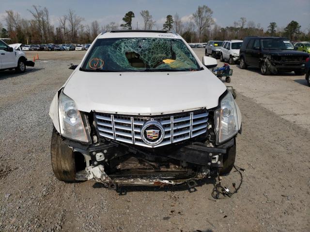 3GYFNCE38GS577274 - 2016 CADILLAC SRX PERFORMANCE COLLECTION WHITE photo 5