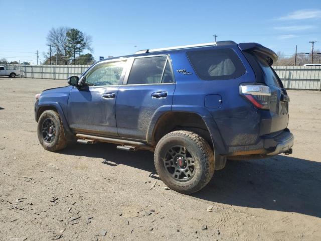 JTEBU5JR7J5608816 - 2018 TOYOTA 4RUNNER SR5/SR5 PREMIUM BLUE photo 2