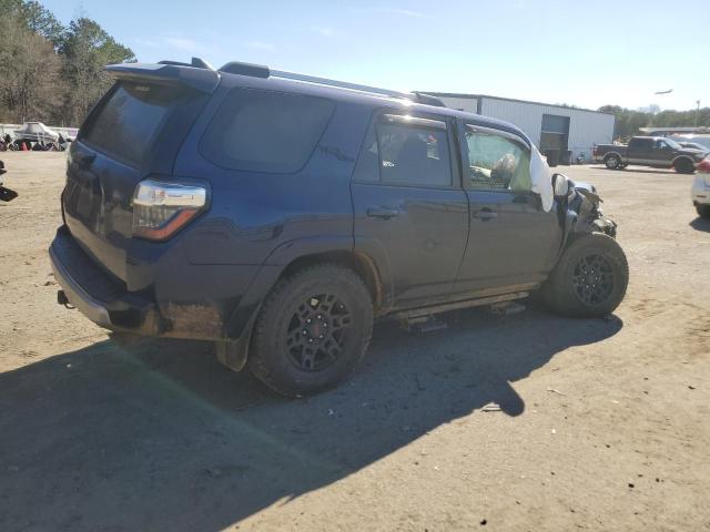 JTEBU5JR7J5608816 - 2018 TOYOTA 4RUNNER SR5/SR5 PREMIUM 蓝色 照片 3