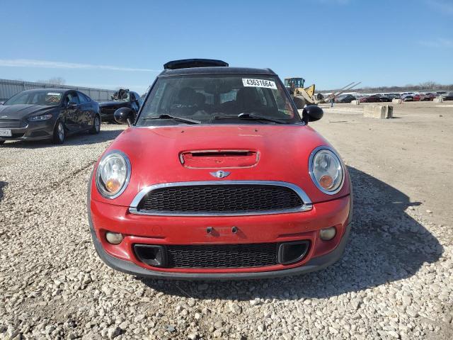 WMWZG3C52BTY36239 - 2011 MINI COOPER S CLUBMAN RED photo 5