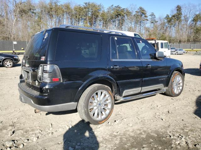 5LMFU28R34LJ35239 - 2004 LINCOLN NAVIGATOR BLACK photo 3