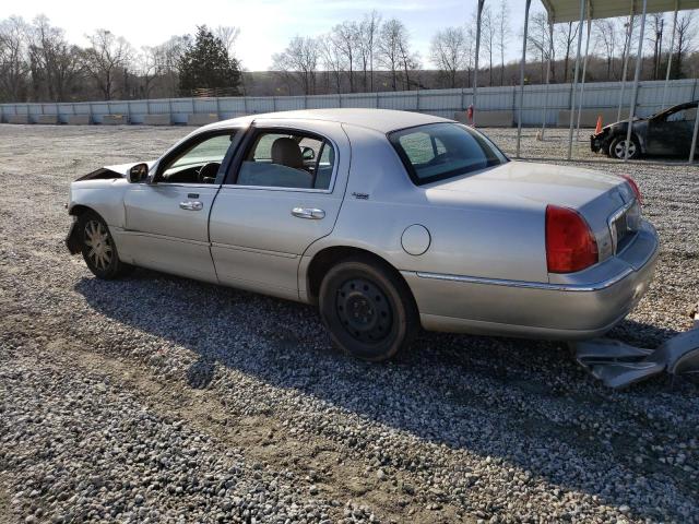 2LNBL8CV5AX615759 - 2010 LINCOLN TOWN CAR SIGNATURE LIMITED GRAY photo 2