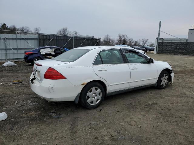 1HGCM564X7A214556 - 2007 HONDA ACCORD LX WHITE photo 3