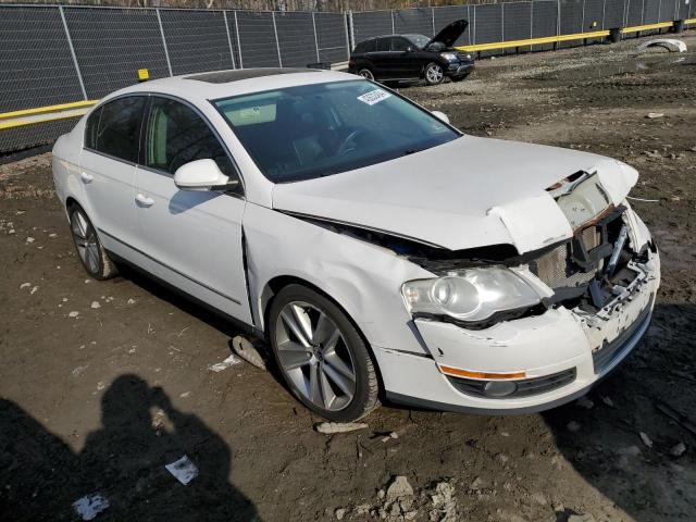 WVWJK9AN2AE096974 - 2010 VOLKSWAGEN PASSAT KOMFORT WHITE photo 4