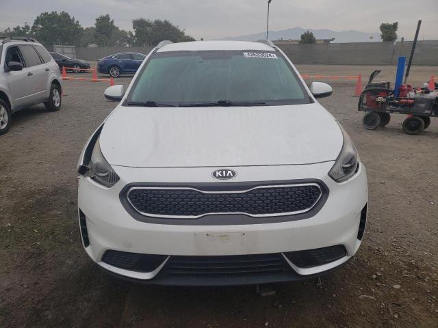 KNDCB3LC8J5108384 - 2018 KIA NIRO FE WHITE photo 5