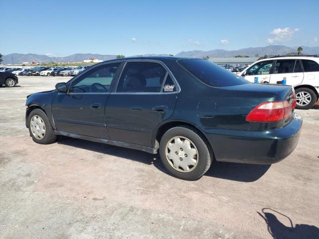 1HGCG6652YA070833 - 2000 HONDA ACCORD LX GREEN photo 2