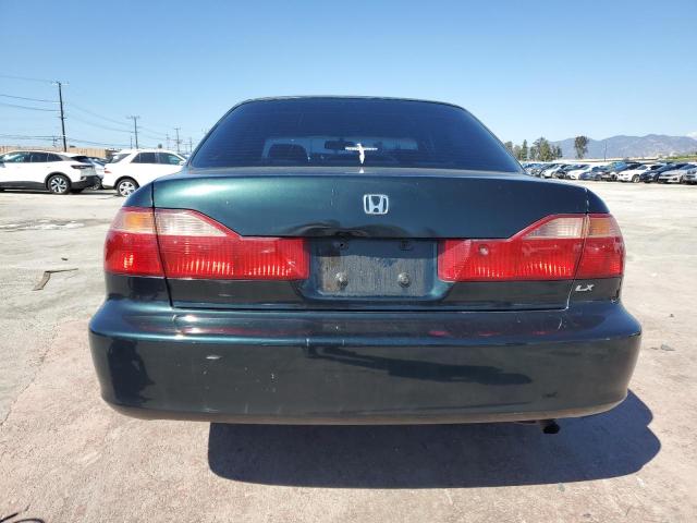 1HGCG6652YA070833 - 2000 HONDA ACCORD LX GREEN photo 6