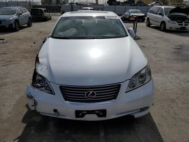 JTHBJ46G282270654 - 2008 LEXUS ES 350 WHITE photo 5