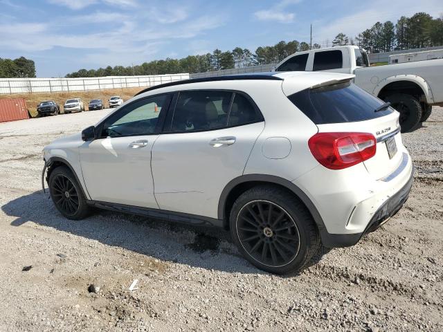 WDCTG4EB2JJ451981 - 2018 MERCEDES-BENZ GLA 250 WHITE photo 2