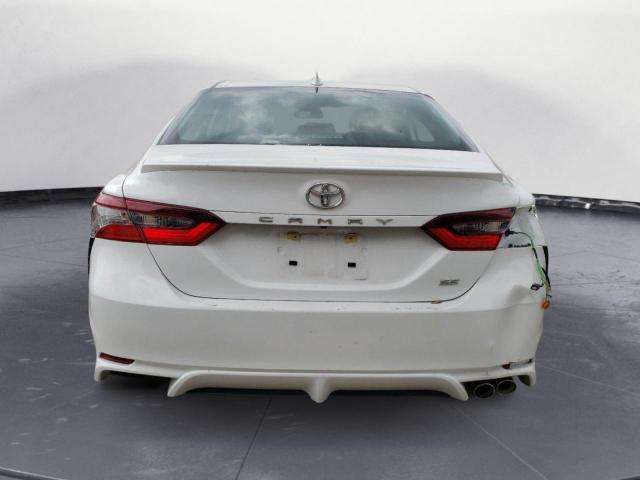 4T1G11AK2PU733070 - 2023 TOYOTA CAMRY SE NIGHT SHADE WHITE photo 6