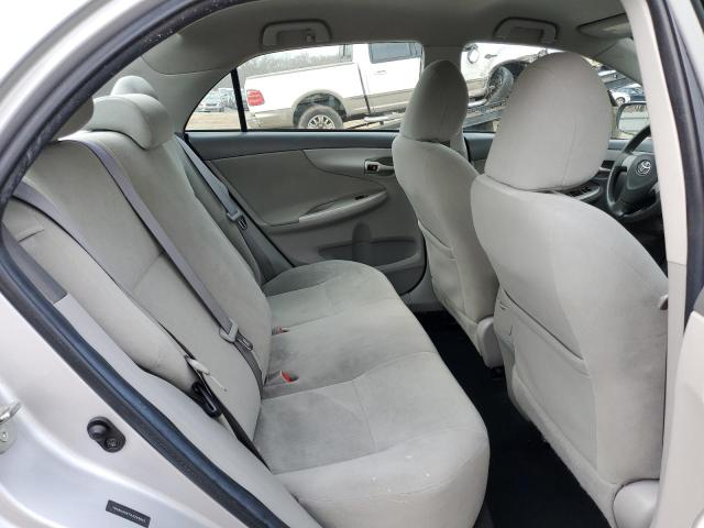 1NXBU4EE7AZ333052 - 2010 TOYOTA COROLLA BASE SILVER photo 10