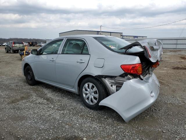1NXBU4EE7AZ333052 - 2010 TOYOTA COROLLA BASE SILVER photo 2