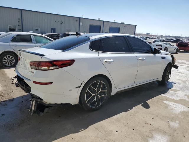 5XXGW4L20KG372408 - 2019 KIA OPTIMA SX WHITE photo 3