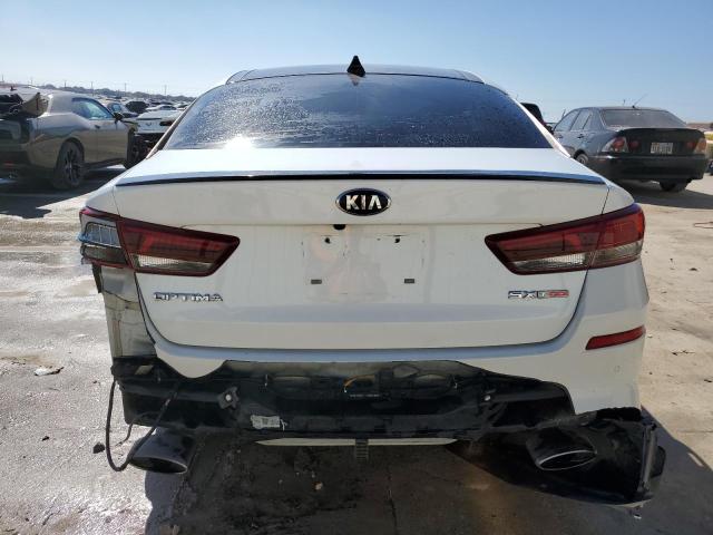 5XXGW4L20KG372408 - 2019 KIA OPTIMA SX WHITE photo 6