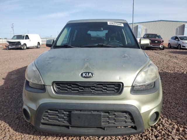 KNDJT2A56D7506124 - 2013 KIA SOUL GREEN photo 5