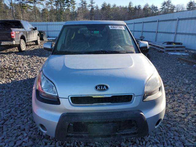 KNDJT2A20A7114922 - 2010 KIA SOUL + SILVER photo 5