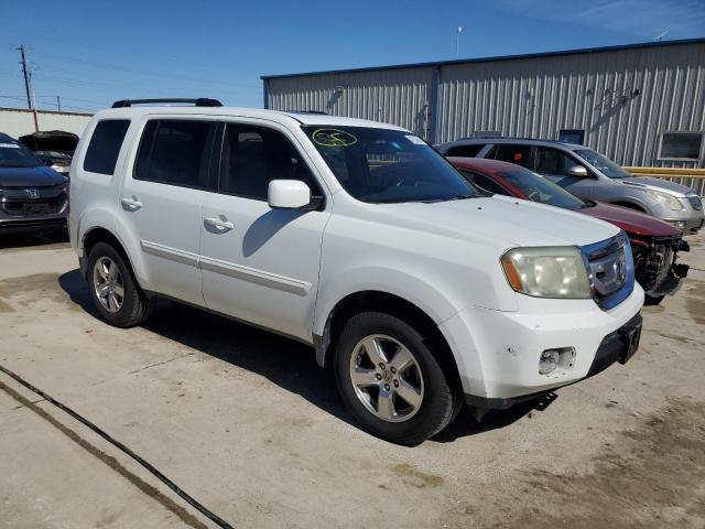 5FNYF3H69AB021489 - 2010 HONDA PILOT EXL WHITE photo 4