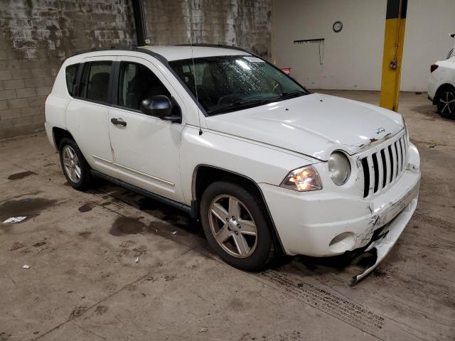 1J8FF47WX8D557442 - 2008 JEEP COMPASS SPORT WHITE photo 4