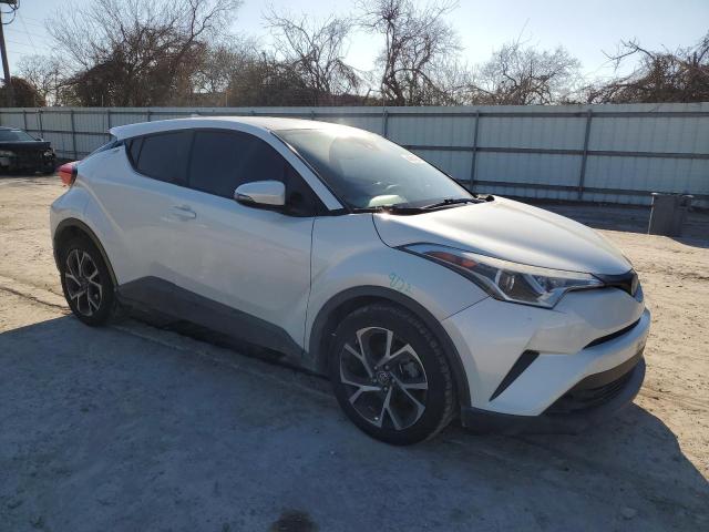 NMTKHMBX8JR001641 - 2018 TOYOTA C-HR XLE WHITE photo 4