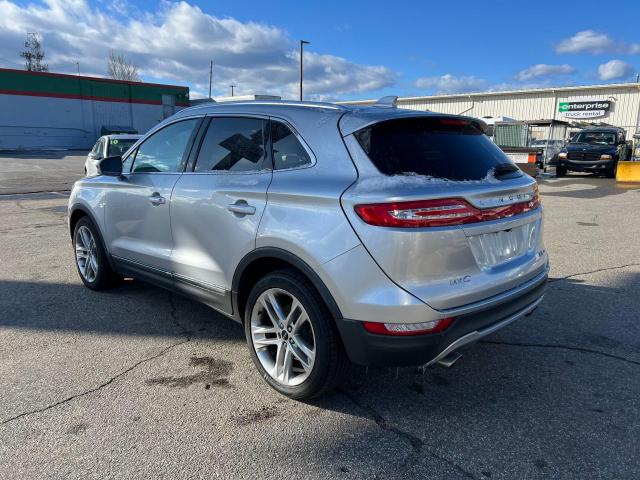 5LMCJ3D9XHUL46445 - 2017 LINCOLN MKC RESERVE SILVER photo 3