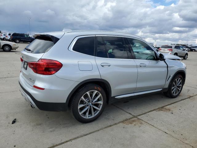 5UXTR9C5XKLR05327 - 2019 BMW X3 XDRIVE30I SILVER photo 3