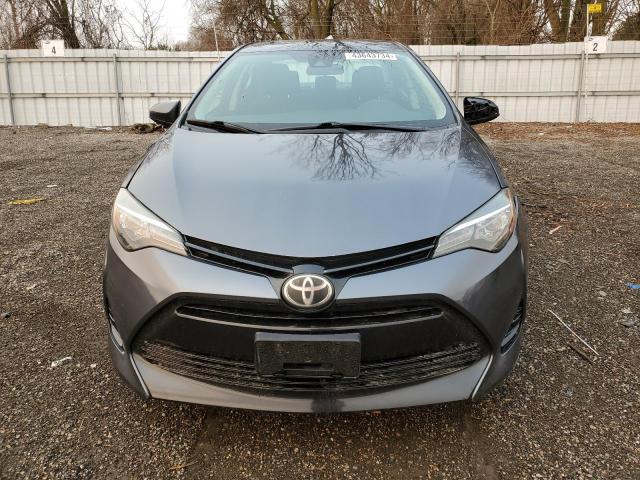 2T1BURHE1JC122780 - 2018 TOYOTA COROLLA L GRAY photo 5