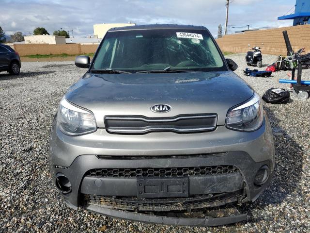 KNDJN2A2XJ7612295 - 2018 KIA SOUL GREEN photo 5