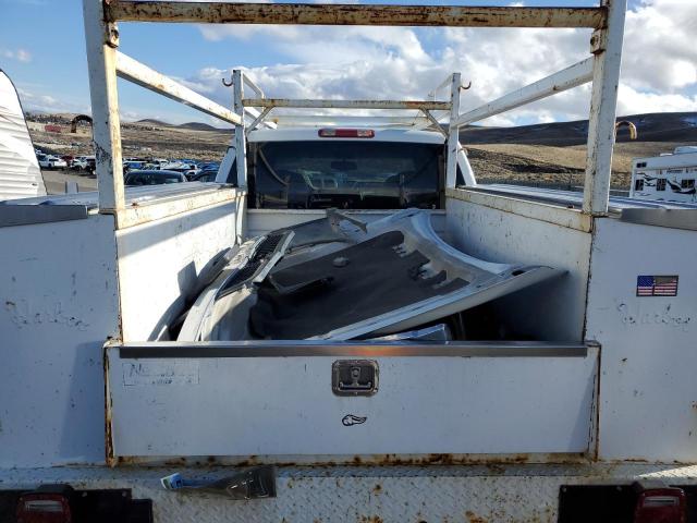 1GCHK29102E300521 - 2002 CHEVROLET SILVERADO K2500 HEAVY DUTY WHITE photo 10