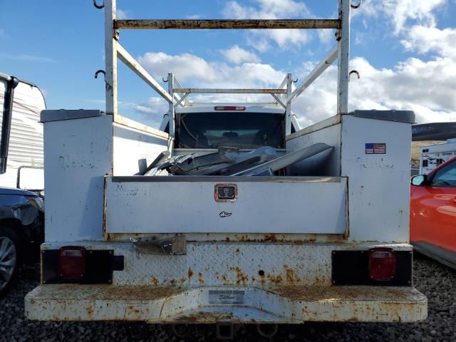 1GCHK29102E300521 - 2002 CHEVROLET SILVERADO K2500 HEAVY DUTY WHITE photo 6