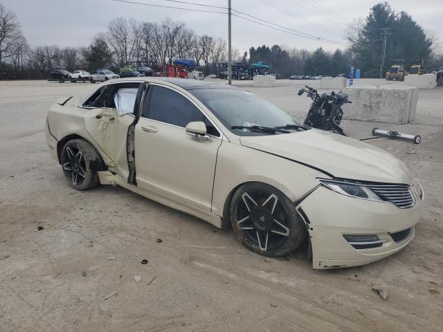 3LN6L2J93FR626902 - 2015 LINCOLN MKZ CREAM photo 4