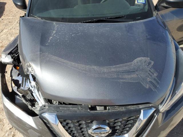 3N1CP5CU5KL523060 - 2019 NISSAN KICKS S GRAY photo 11