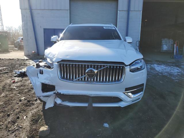 YV4A22PL8N1869972 - 2022 VOLVO XC90 T6 INSCRIPTION WHITE photo 5