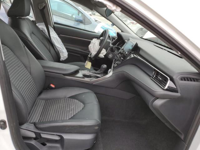 4T1G11AK7RU191905 - 2024 TOYOTA CAMRY SE NIGHT SHADE WHITE photo 7