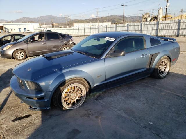 1ZVFT82H255115984 - 2005 FORD MUSTANG GT BLUE photo 1