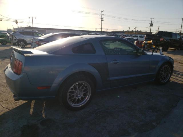 1ZVFT82H255115984 - 2005 FORD MUSTANG GT BLUE photo 3