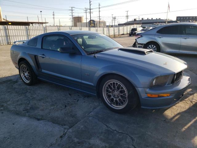 1ZVFT82H255115984 - 2005 FORD MUSTANG GT BLUE photo 4