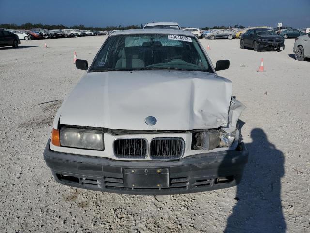 WBACA6328RFK63435 - 1994 BMW 318 I AUTOMATIC WHITE photo 5