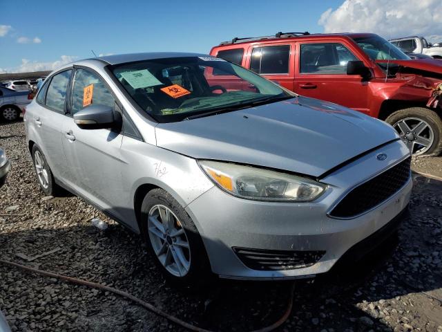 1FADP3F23GL286495 - 2016 FORD FOCUS SE SILVER photo 4