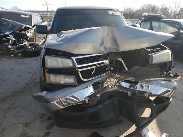 1GCEC19ZX7Z108698 - 2007 CHEVROLET SILVERADO C1500 CLASSIC GRAY photo 5