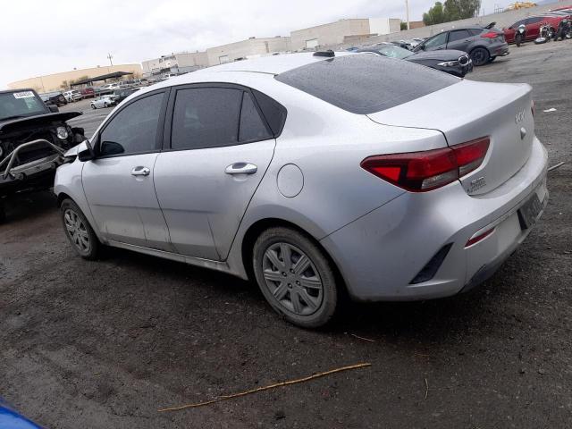 3KPA24AD2PE554794 - 2023 KIA RIO LX SILVER photo 2