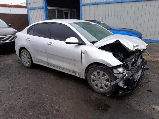 3KPA24AD2PE554794 - 2023 KIA RIO LX SILVER photo 4