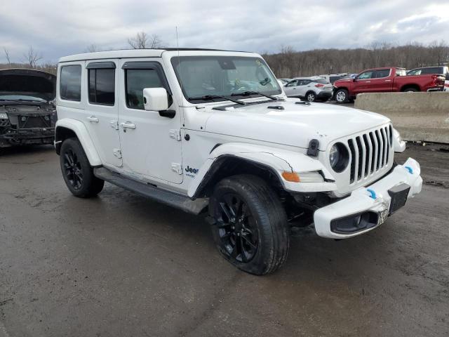 1C4JJXP65MW813695 - 2021 JEEP WRANGLER U SAHARA 4XE WHITE photo 4