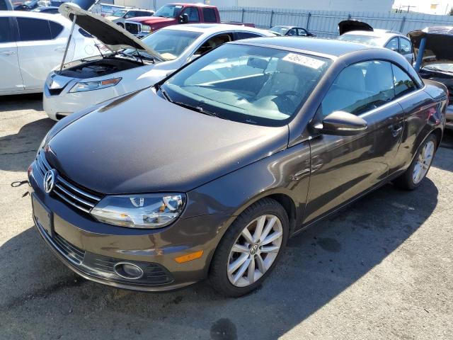 WVWBW7AH8CV000808 - 2012 VOLKSWAGEN EOS KOMFOR BROWN photo 1