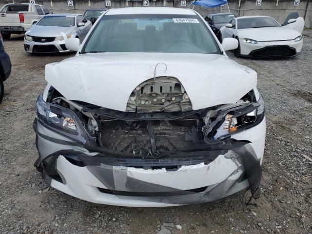 4T1BF3EK2BU681174 - 2011 TOYOTA CAMRY BASE WHITE photo 5