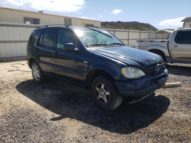 4JGAB54E8YA156919 - 2000 MERCEDES-BENZ ML 320 BLACK photo 4