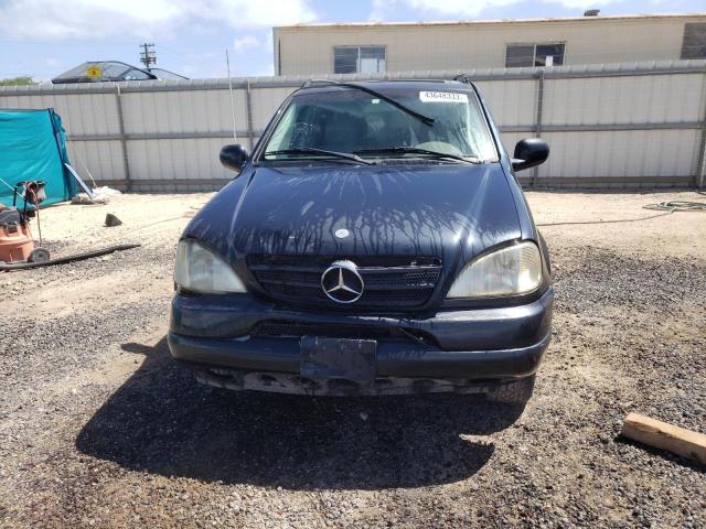 4JGAB54E8YA156919 - 2000 MERCEDES-BENZ ML 320 BLACK photo 5