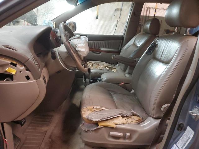 5TDBA22C64S012875 - 2004 TOYOTA SIENNA XLE BLUE photo 7